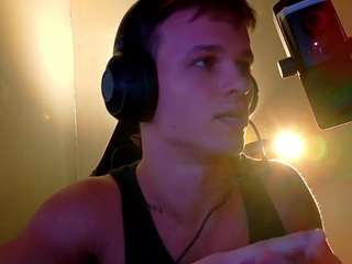 Dennisdillon Camsoda live cam