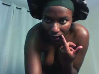 lastlove90's CamSoda show and profile