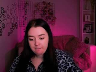 monica-xcx webcam model