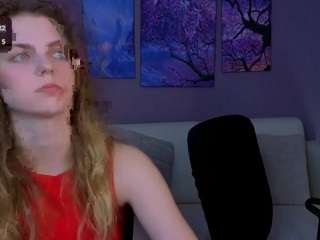 monica-xcx's CamSoda show and profile