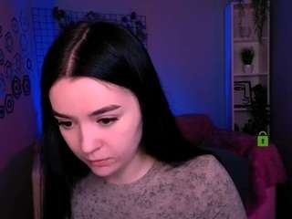 monica-xcx's CamSoda show and profile