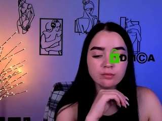 monica-xcx