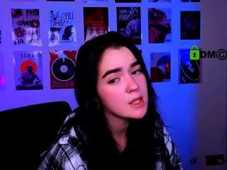 monica-xcx live webcam show