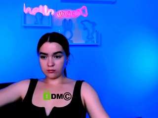 monica-xcx live webcam show