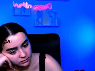 monica-xcx live webcam show