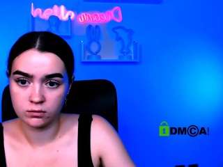 monica-xcx live webcam show