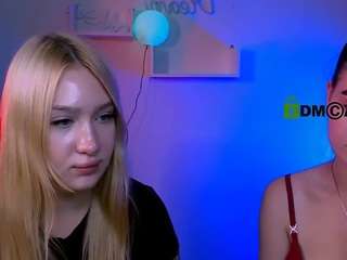 monica-xcx live cam on CamSoda