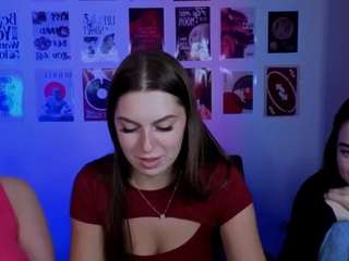 monica-xcx live cam preview
