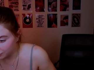 monica-xcx live cam preview