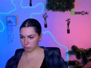 monica-xcx