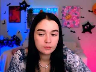 monica-xcx