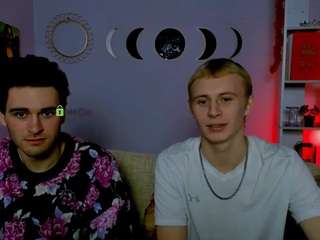 nari-strong Live Webcam on CamSoda