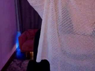 selinevibe Live Webcam on CamSoda