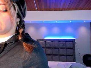 TiffanyHoustton live webcam show
