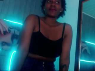 valeria-marquez69 webcam model