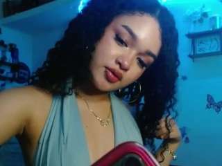 babybombomm18 webcam