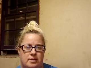 blondebabe1988 Live Webcam on CamSoda