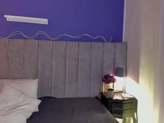 Evaa live webcam show