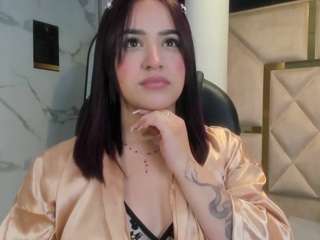 issysleblanc Live Webcam on CamSoda