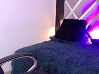 valery-jones Petite live webcam