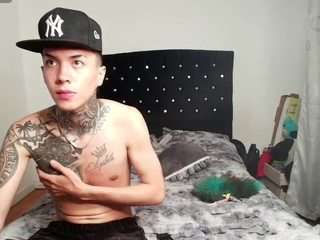 ariannatrip live webcam show