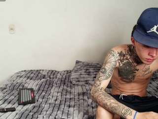Ariana_Max