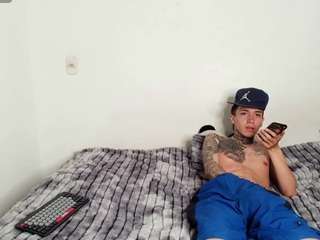 Ariana_Max