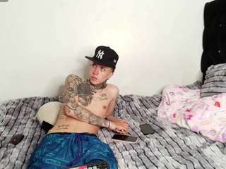 Ariana_Max