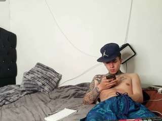 Ariana_Max