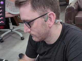 averagepenisalex Live Webcam on CamSoda