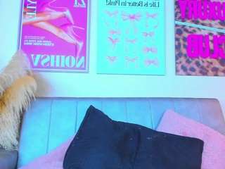 kandy-moon1's CamSoda show and profile