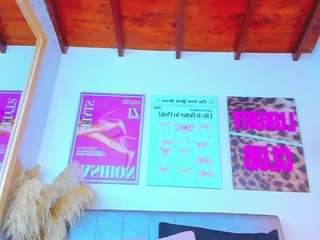 kandy-moon1 webcam model