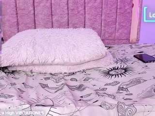 alaiasexygirl's CamSoda show and profile