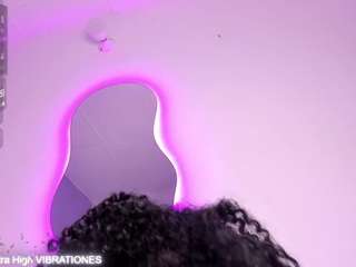 alaiasexygirl webcam