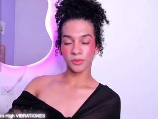 alaiasexygirl Toy live webcam