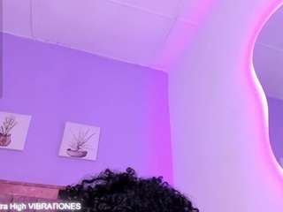 alaiasexygirl webcam