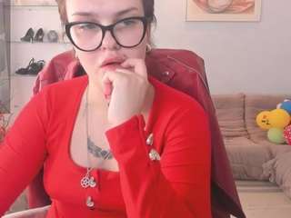 kamillamoro's CamSoda show and profile