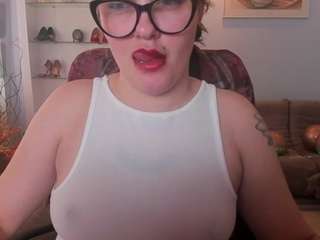 kamillamoro's CamSoda show and profile