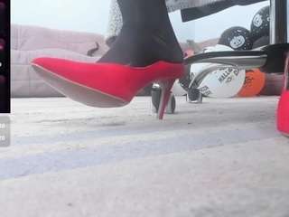 le modèle kamillamoro est en webcam porno dans un show sur le site camsoda, il possède les tags suivants: anal,shaved pussy,mistress,naked,normal,nylons,office,oil,orgasm,pantyhose,pussyplay,shorthair,black hair,smoke,smoking,snapchat,spank,spanking,striptease,submissive