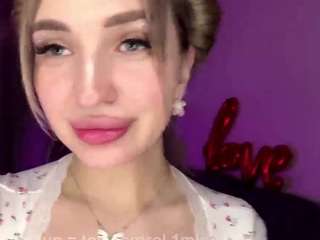 magalybilis Live Webcam on CamSoda