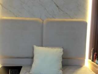 milaseduction Live Webcam on CamSoda