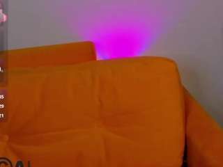 mimi-sweeet's CamSoda show and profile