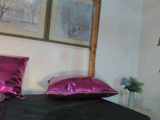 selenasweet1 Live Webcam on CamSoda