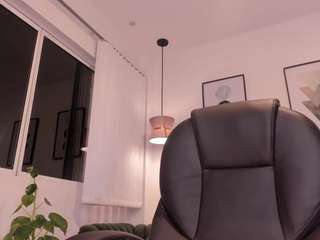 tiana-cruzz Live Webcam on CamSoda