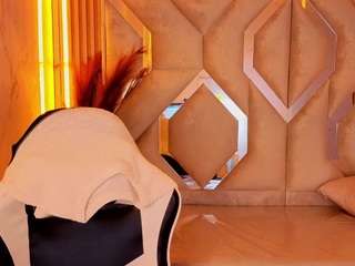 tamara-tp's CamSoda show and profile