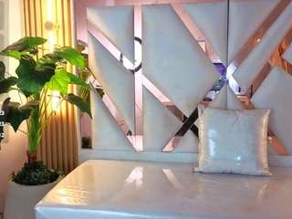 tamara-tp Live Webcam on CamSoda