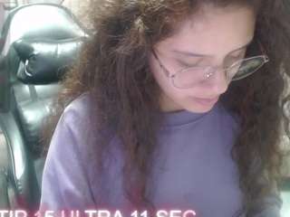 velvet-moon-v webcam