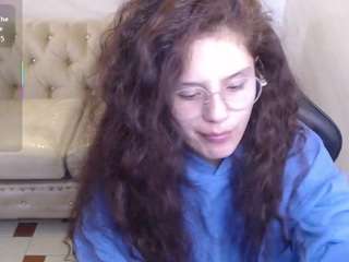 Live webcam model velvet-moon-v on Soda Cams