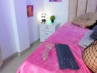 victoria-rodhe live webcam show