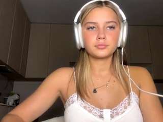 asleykeady Live Webcam on CamSoda